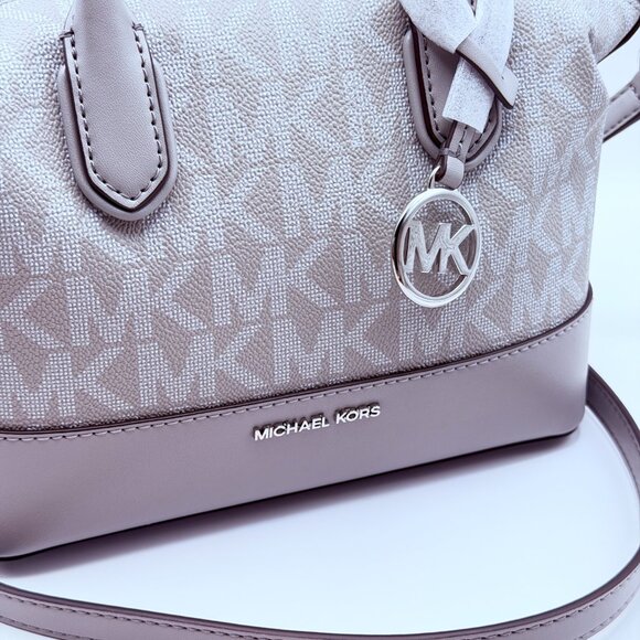 "Hyde" by Michael Kors - Picture 9 of 14